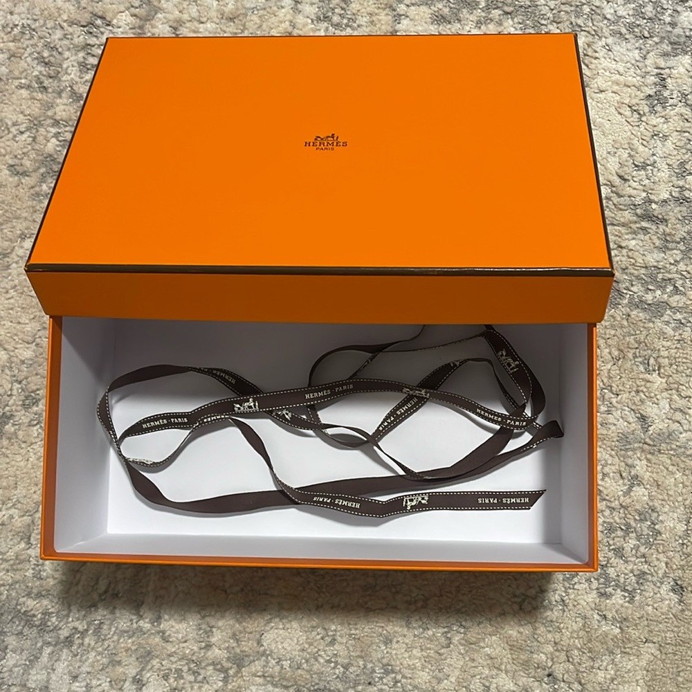 Hermes box